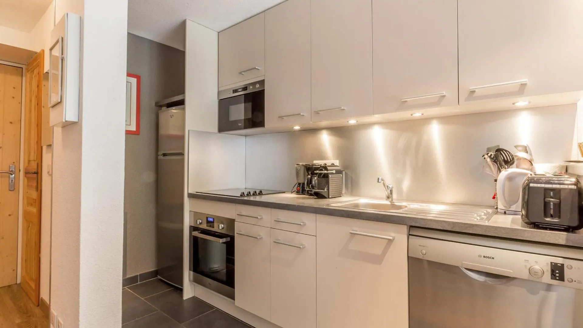 Apartment Charmant Duplex A Val-D'Isere Avec Wifi, Parking Et Balcon Expose Sud - Fr-1-694-148